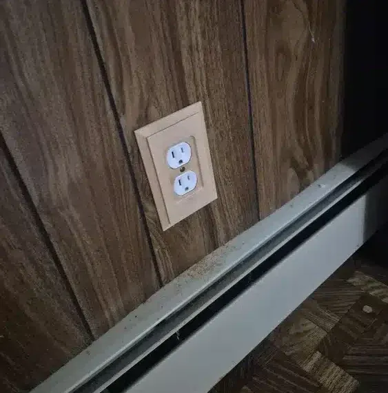 outlet in newton ma